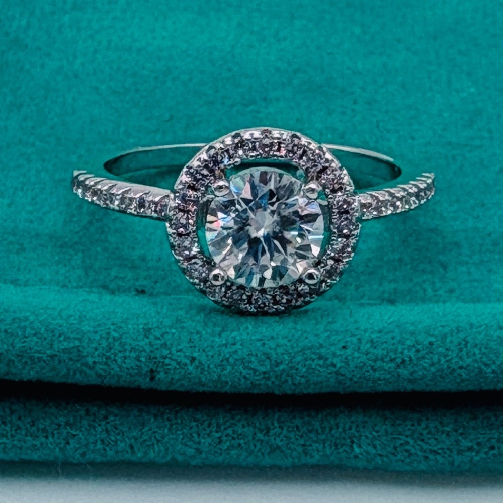 New .8ct Moissanite Halo Engagement / Promise Ring Size 6 – White Gold Plated